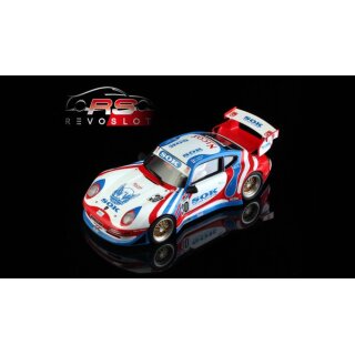 RevoSlot Slotcar 1:32 Analog Porsche GT2, No. 30, Rennversion, Metall-Chassis